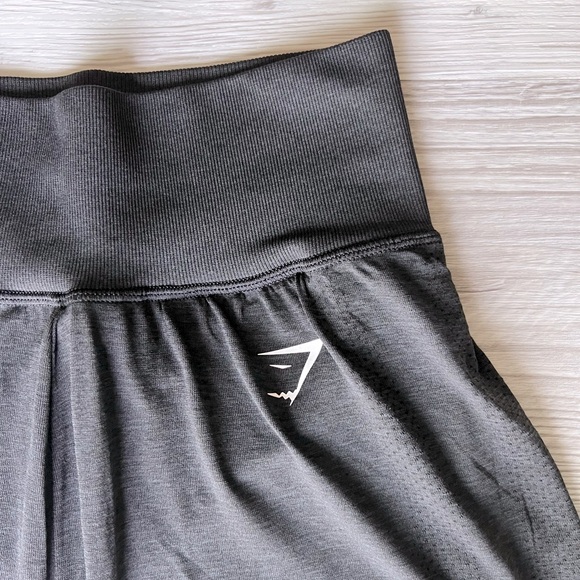 GYMSHARK two layer running shorts size M - Picture 3 of 12